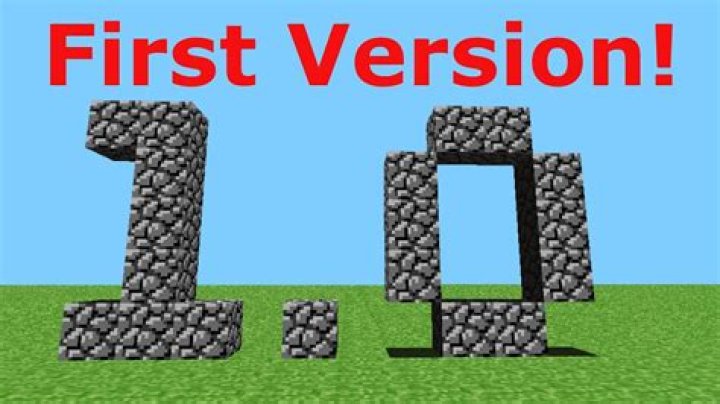 How to play the first version of minecraft